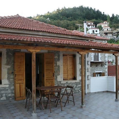 Μαλεάτης Απόλλων Παραδοσιακός Ξενώνας Κοσμάς Εξωτερικό φωτογραφία